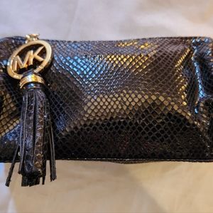 EUC~Michael Kors makeup bag with MK tassel